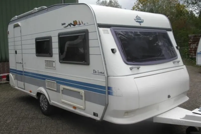Hobby De Luxe Easy (2002)