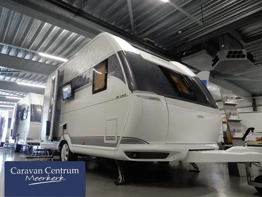 Hobby De Luxe (2026) — foto 1