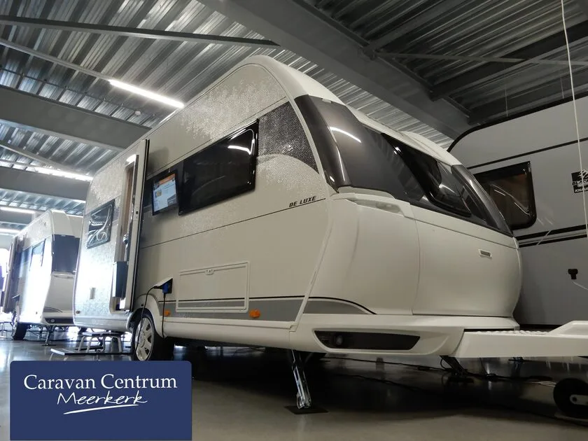 Hobby De Luxe (2026) — foto 1