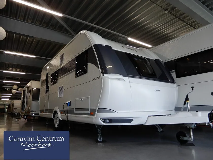 Hobby De Luxe (2026) — foto 1
