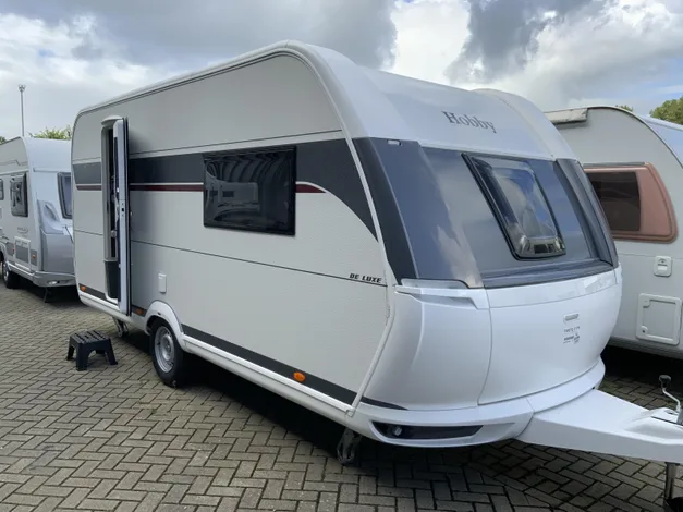 Hobby De Luxe (2027) — foto 1