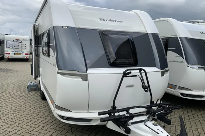 Hobby De Luxe (2021)