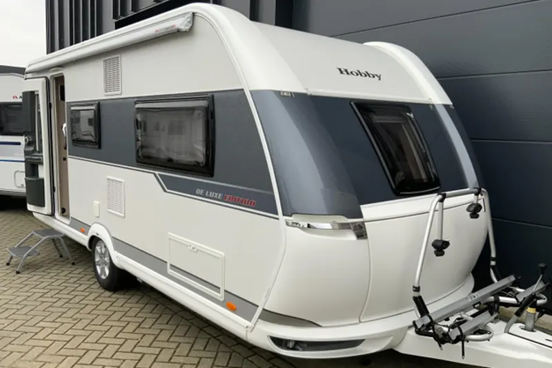 Hobby De Luxe (2017)