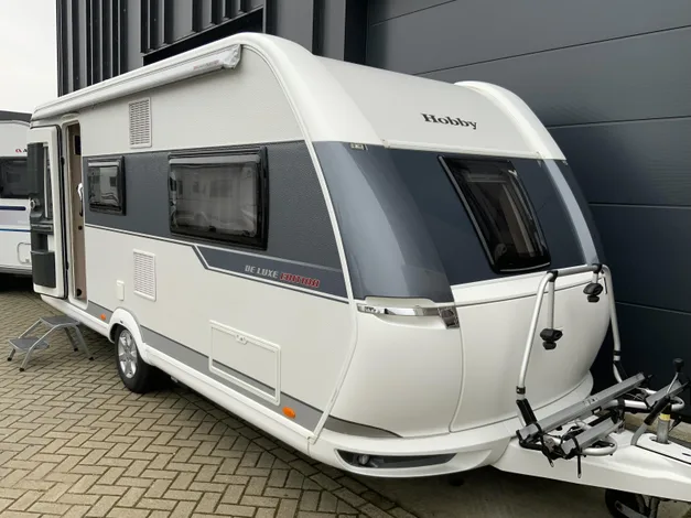 Hobby De Luxe (2017) — foto 1