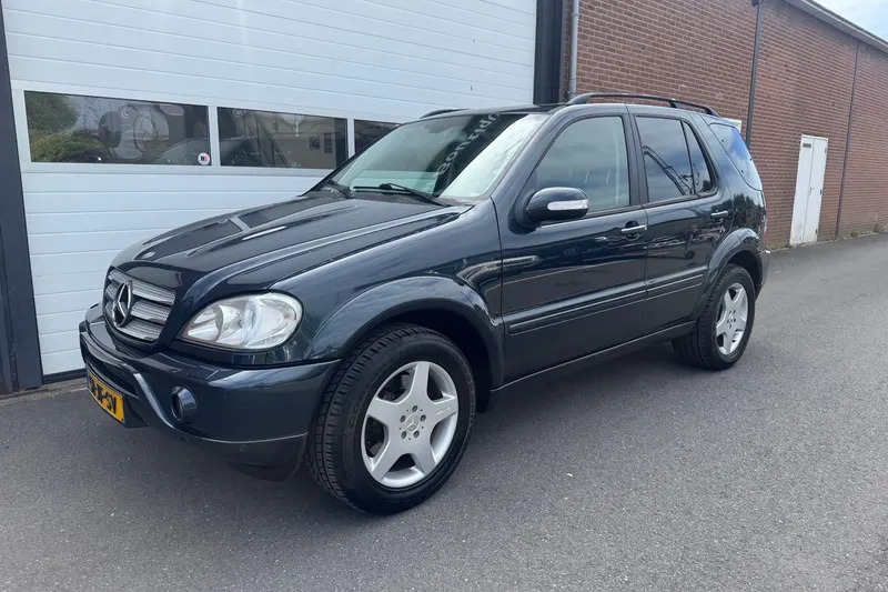 Mercedes-Benz ML-Klasse (2002)
