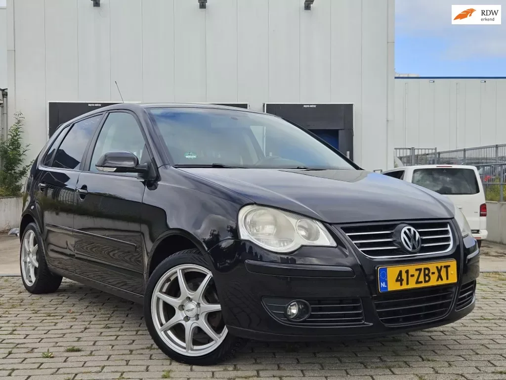 Volkswagen Polo (2008) — foto 1