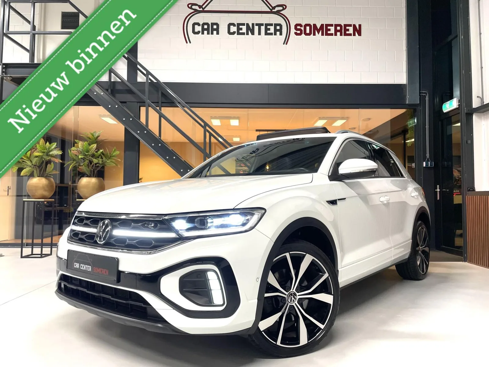 Volkswagen T-Roc (2022) — foto 1