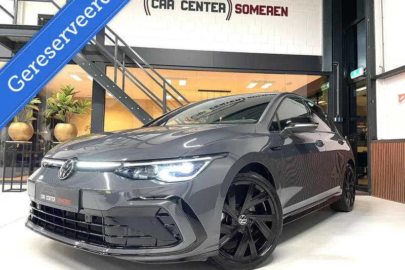 Volkswagen Golf (2024)