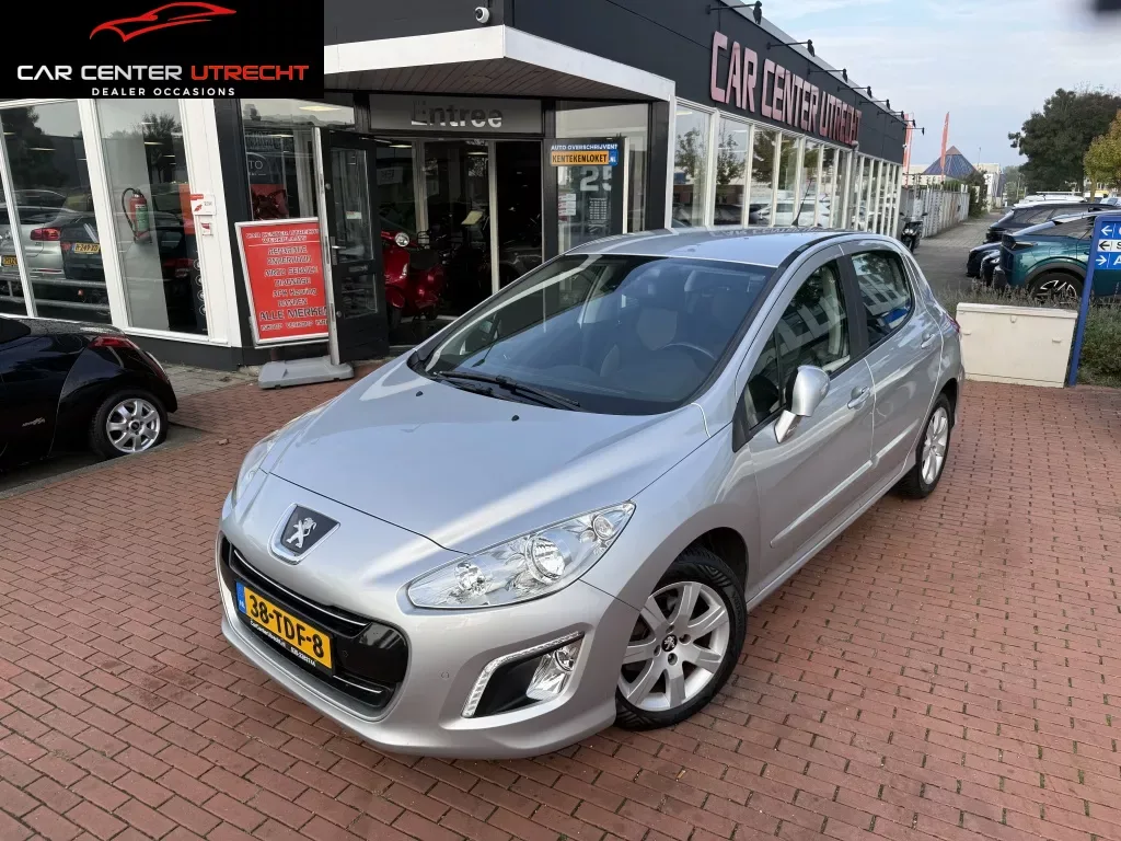 Peugeot 308 (2012) — foto 1
