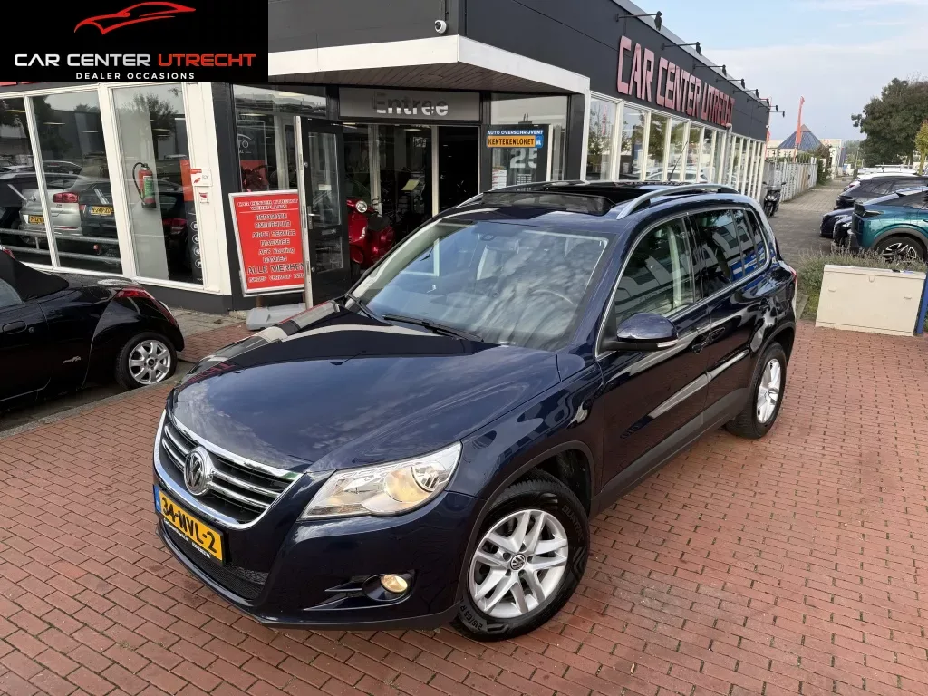 Volkswagen Tiguan (2010) — foto 1