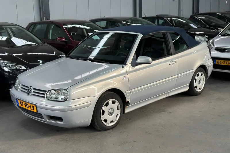 Volkswagen Golf (2000)