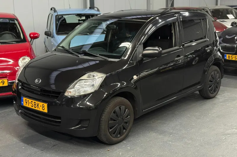 Daihatsu Sirion (2011)