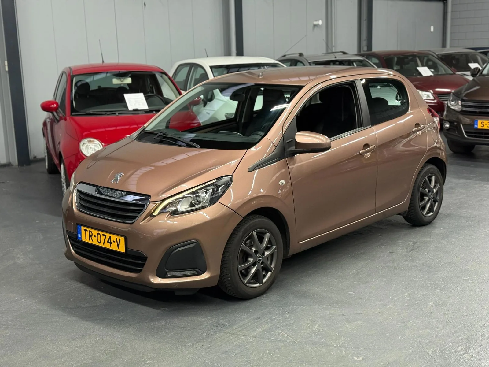 Peugeot 108 (2014) — foto 1