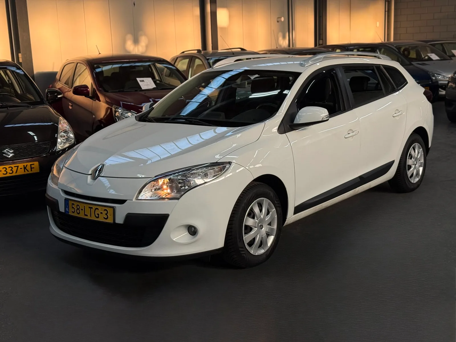 Renault Mégane (2010) — foto 1