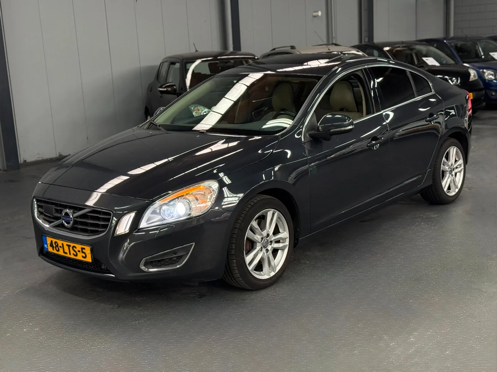 Volvo S60 (2010) — foto 1