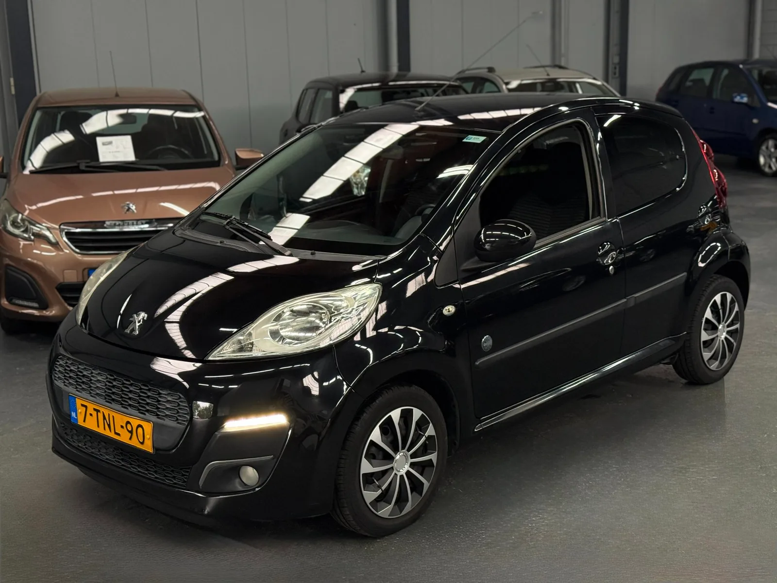 Peugeot 107 (2014) — foto 1