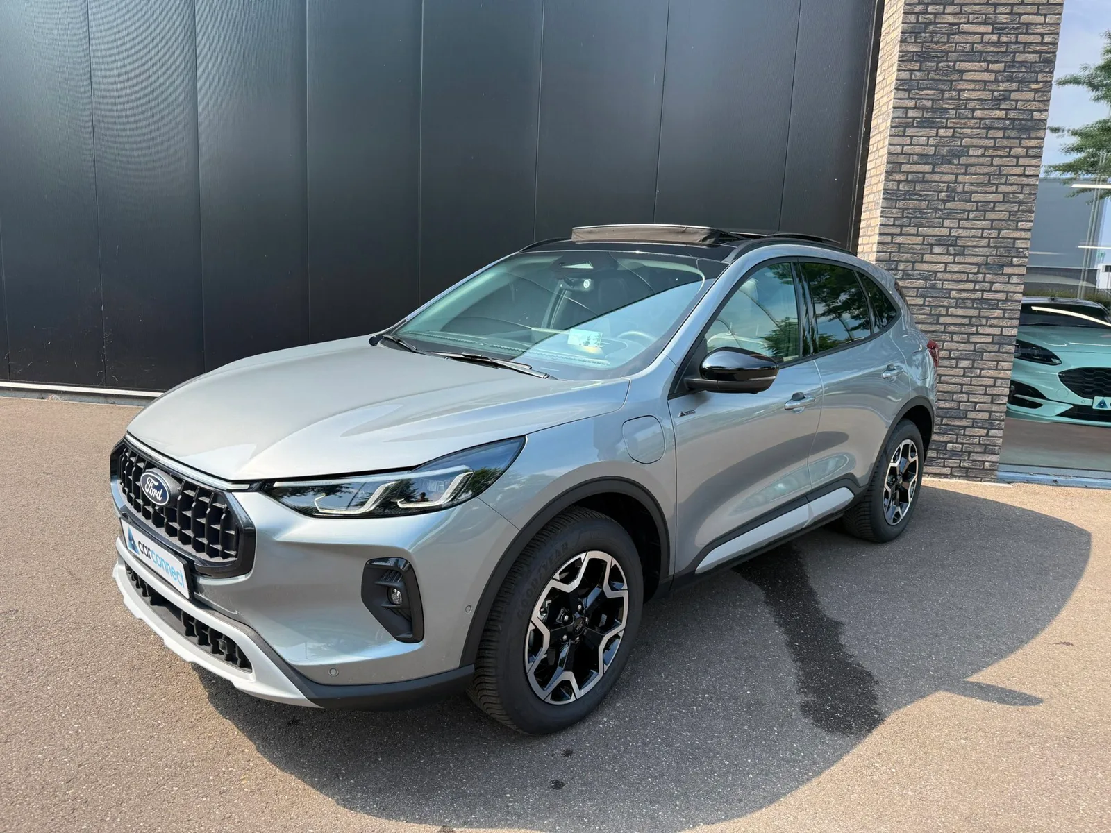 Ford Kuga (2025) — foto 1