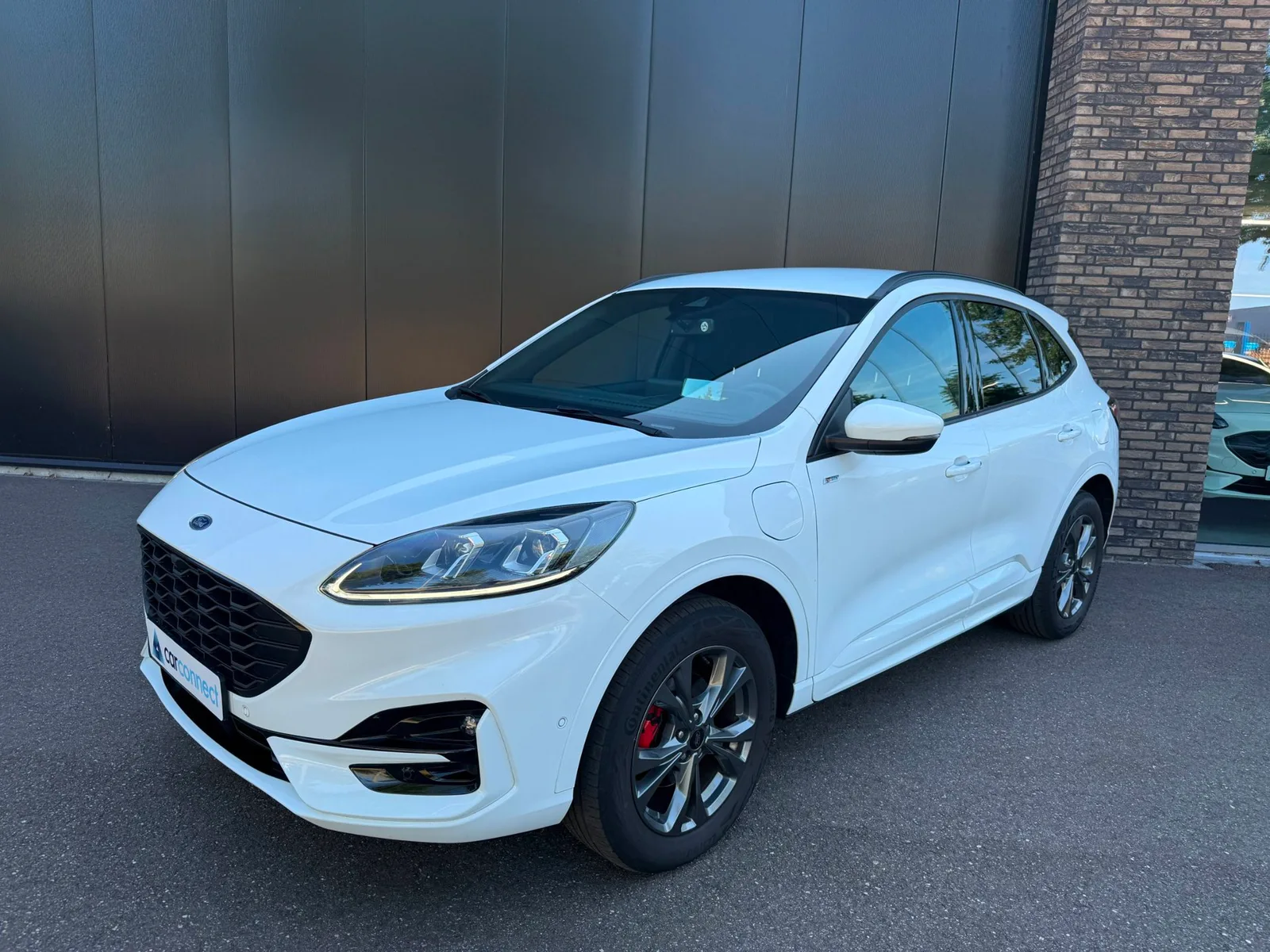 Ford Kuga (2023) — foto 1