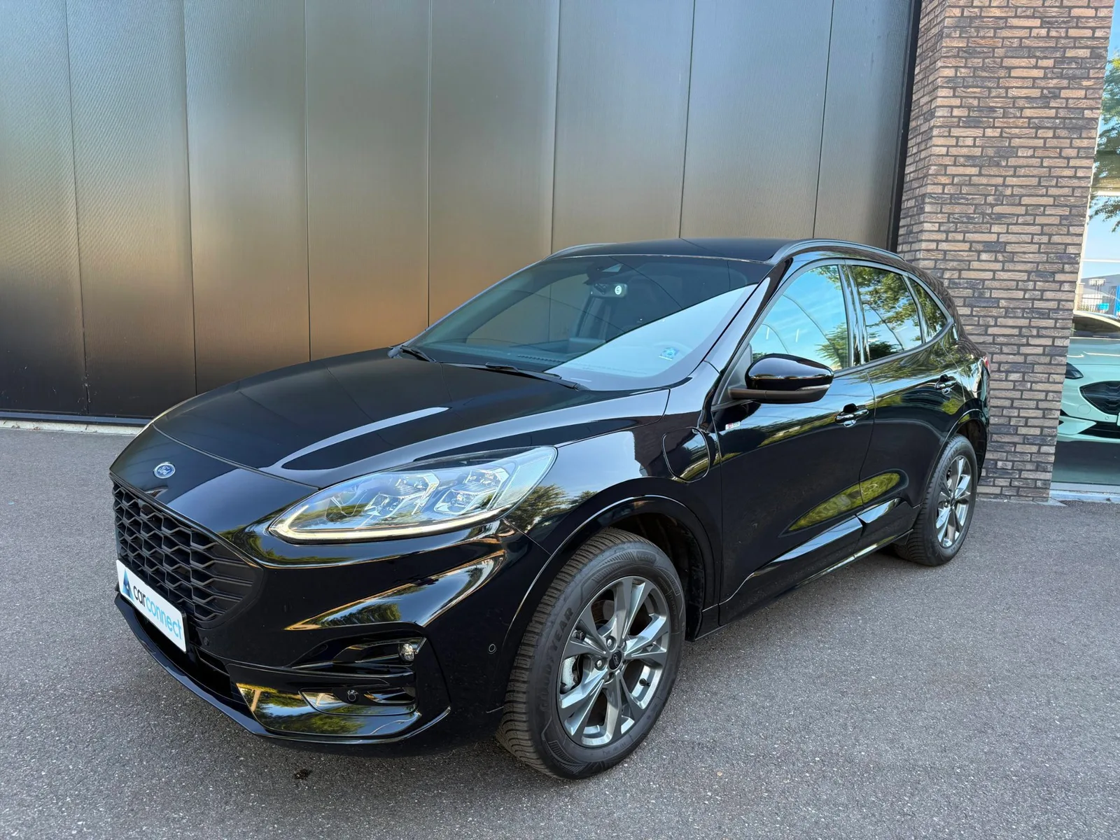 Ford Kuga (2023) — foto 1