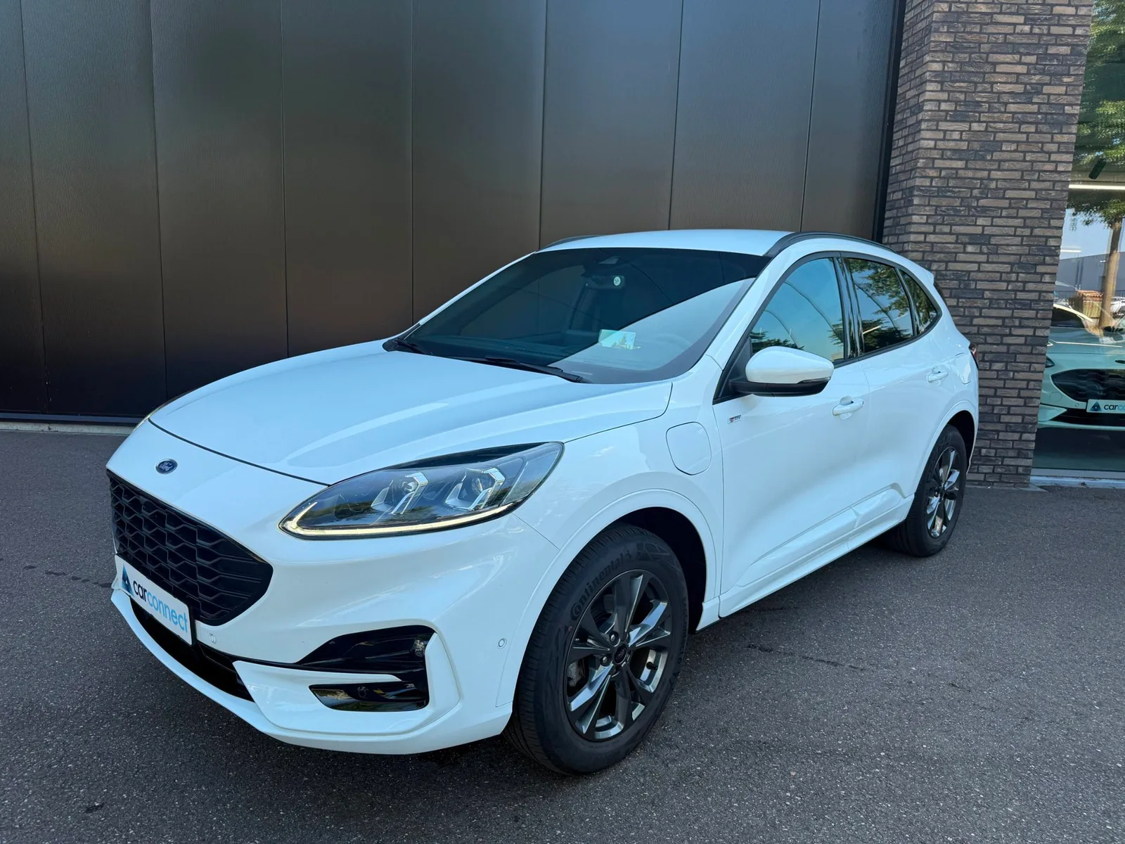 Ford Kuga (2023) — foto 1