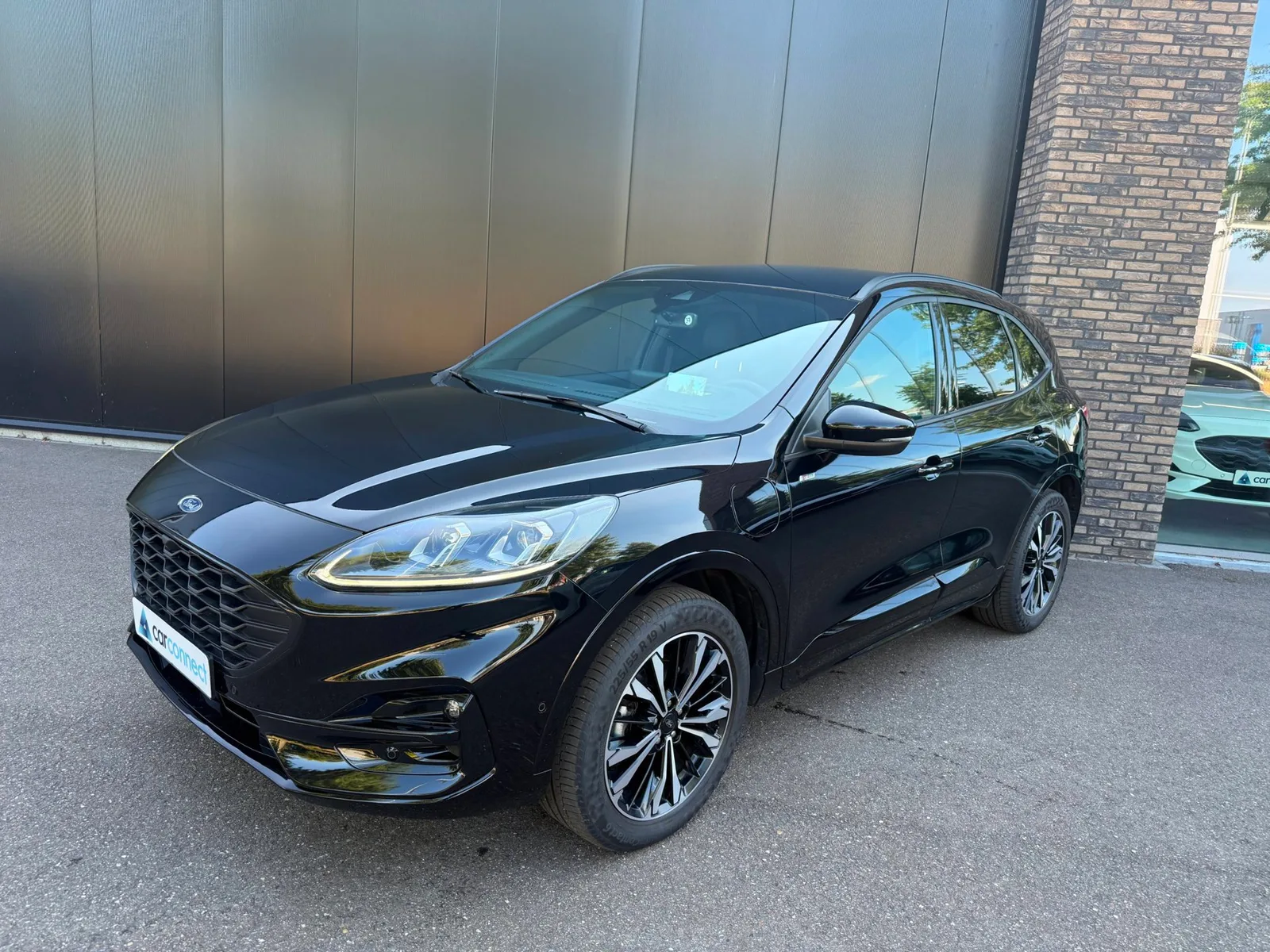 Ford Kuga (2022) — foto 1