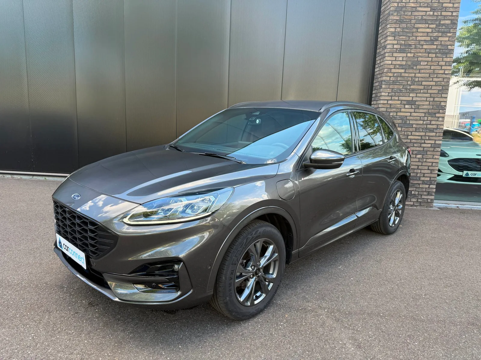 Ford Kuga (2023) — foto 1