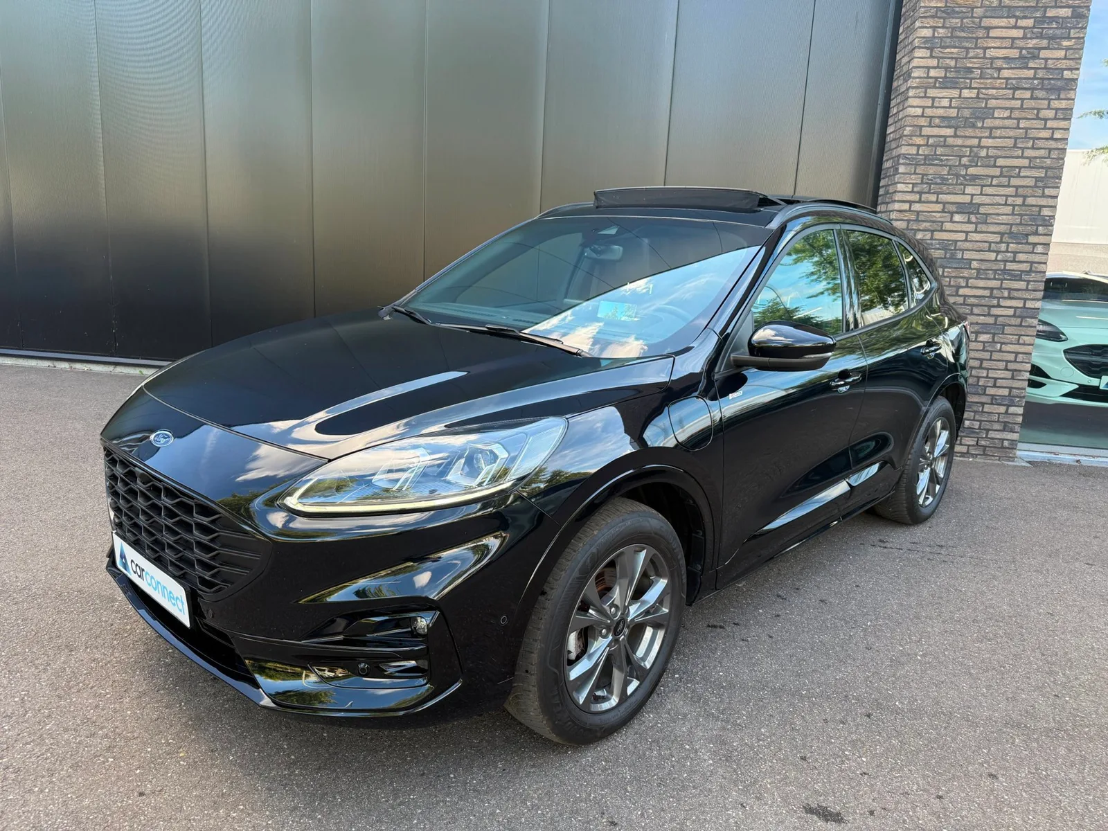 Ford Kuga (2023) — foto 1