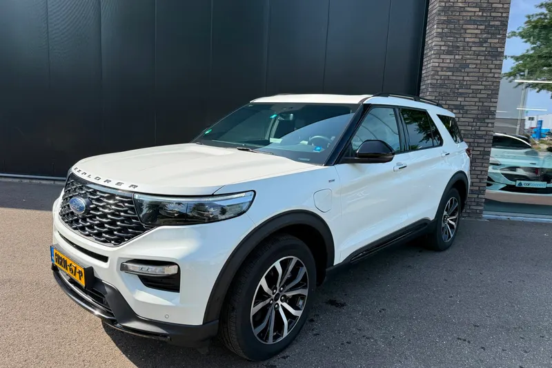 Ford Explorer (2024)