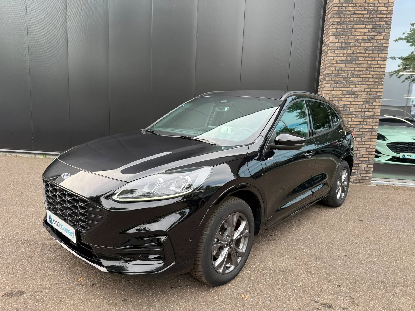 Ford Kuga (2023) — foto 1