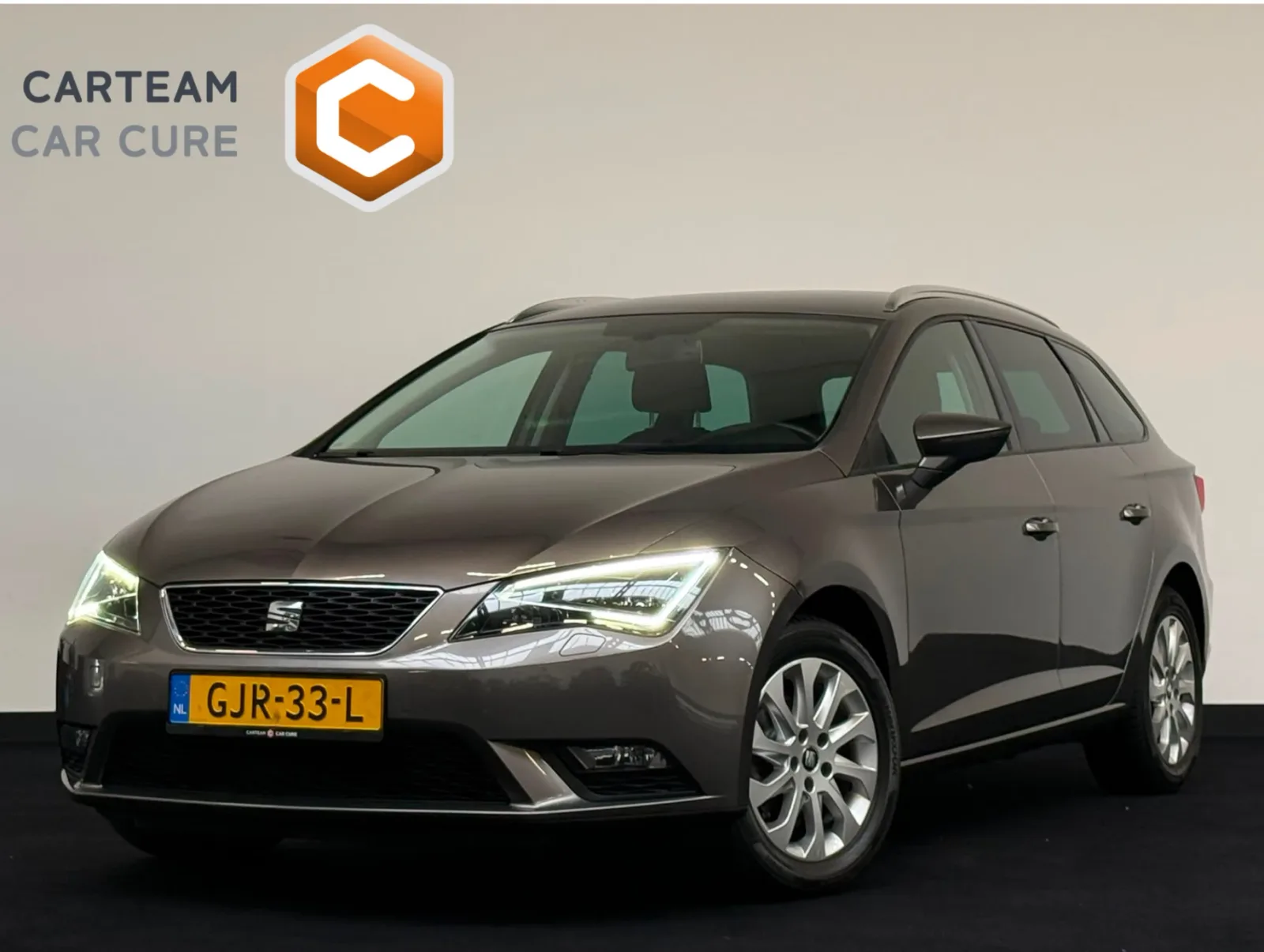SEAT Leon (2015) — foto 1