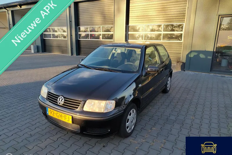 Volkswagen Polo (2000)