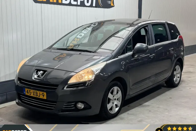 Peugeot 5008 (2012)