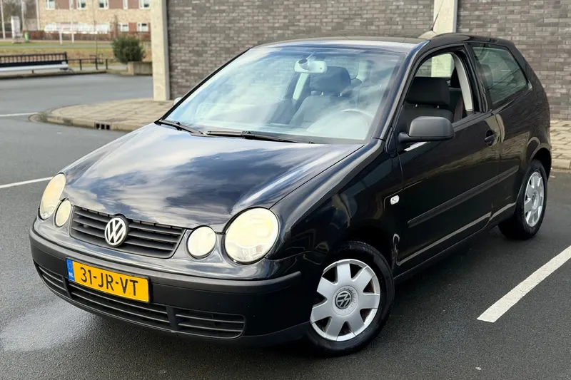 Volkswagen Polo (2002)