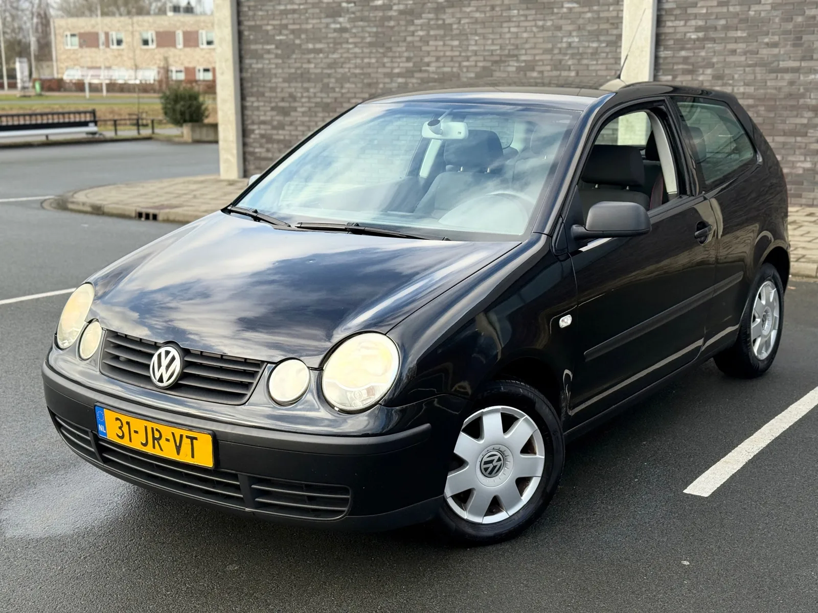 Volkswagen Polo (2002) — foto 1