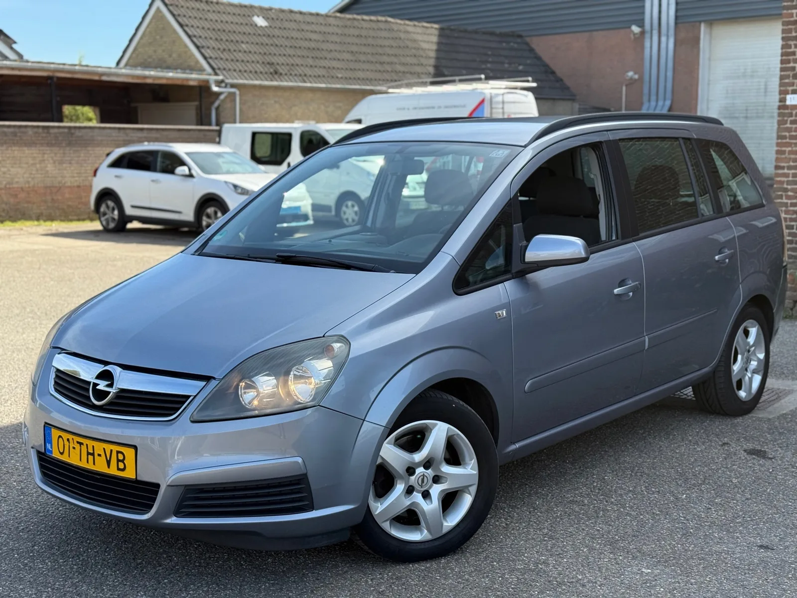 Opel Zafira (2006) — foto 1
