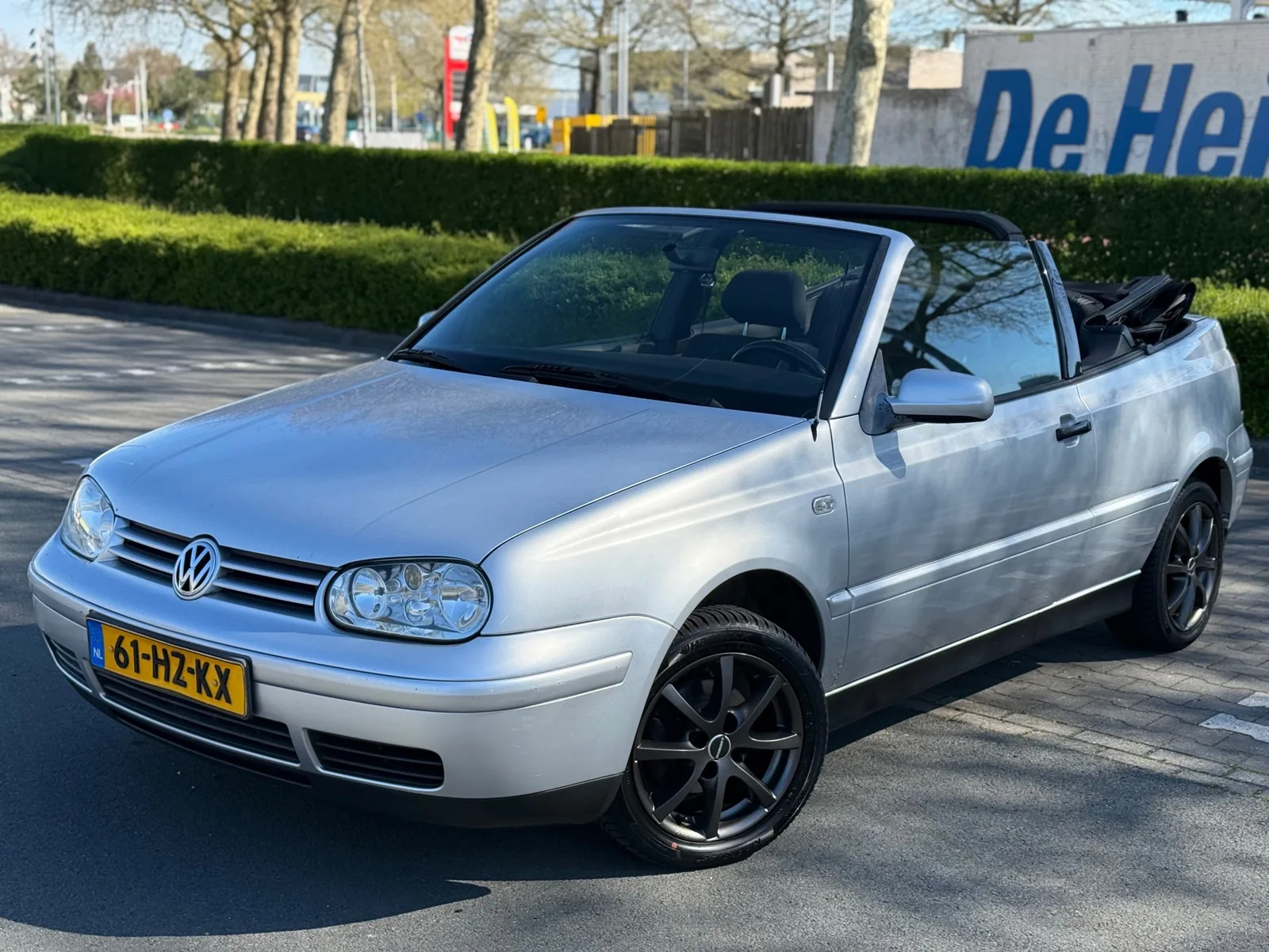 Volkswagen Golf (2002) — foto 1