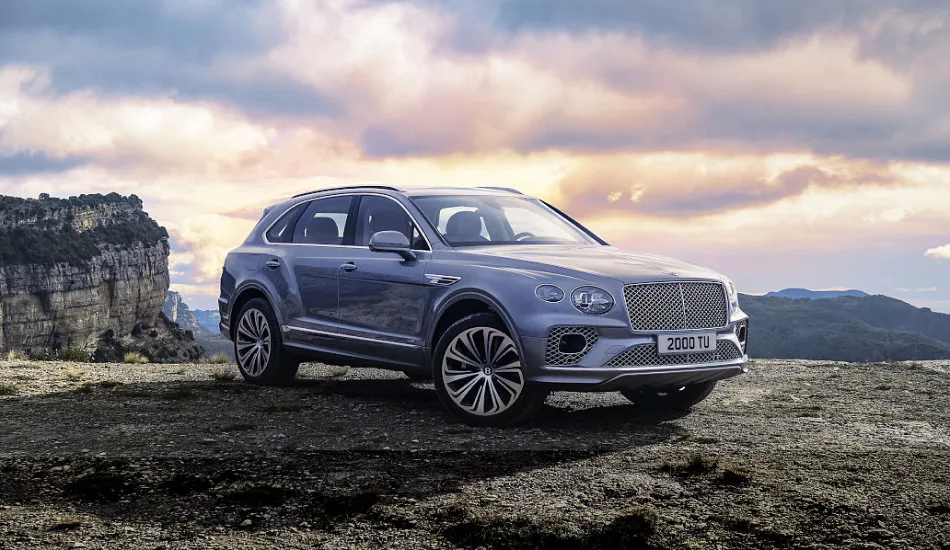 Ford Explorer (2023) — foto 1