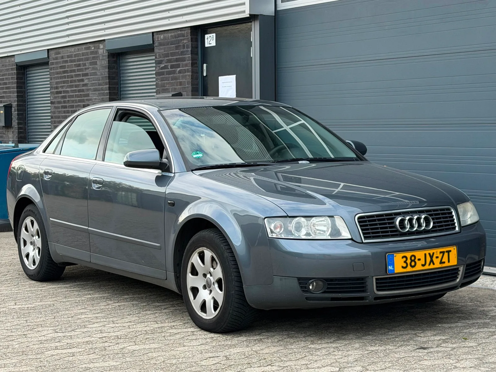 Audi A4 (2002) — foto 1
