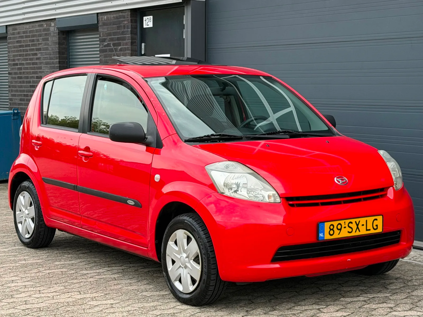 Daihatsu Sirion (2006) — foto 1