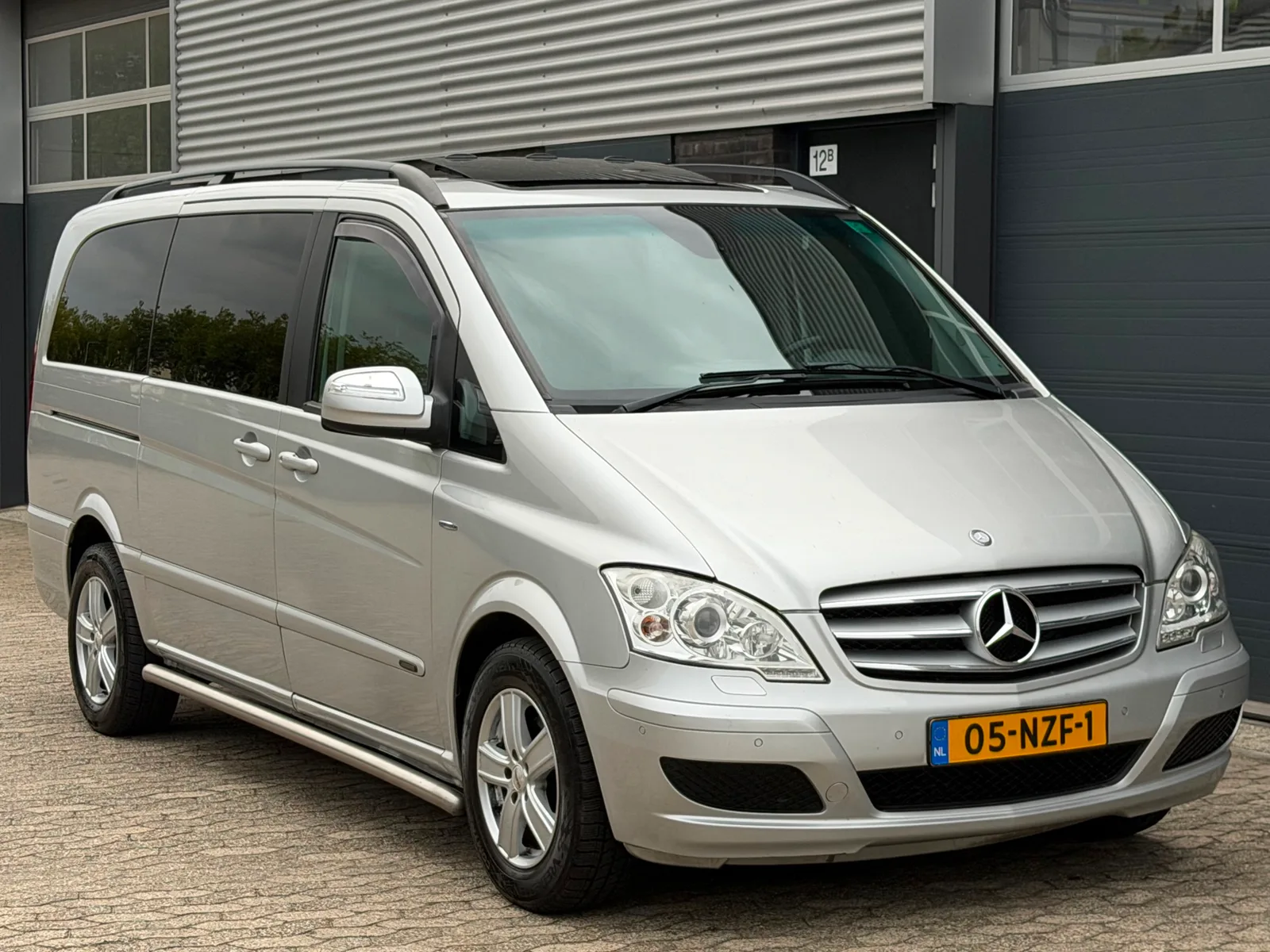 Mercedes-Benz Viano (2011) — foto 1