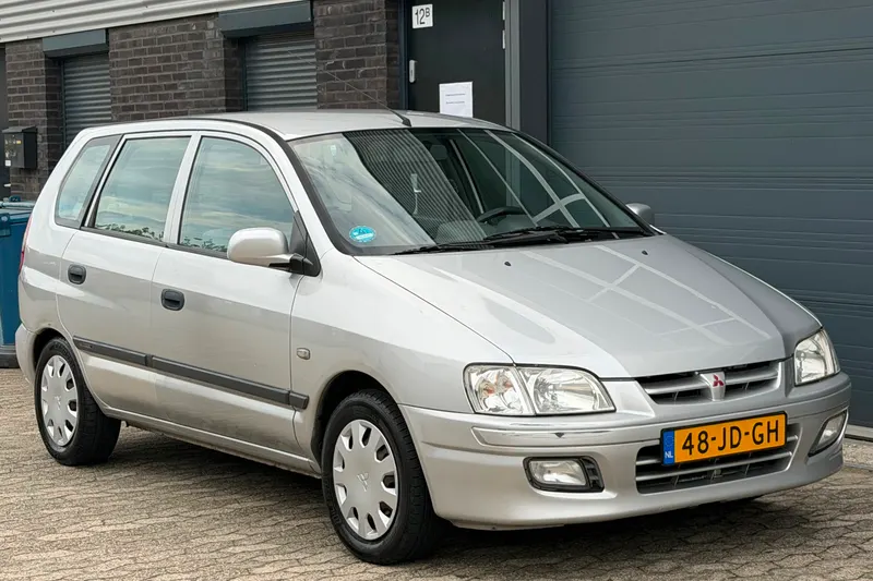 Mitsubishi Space Star (2002)