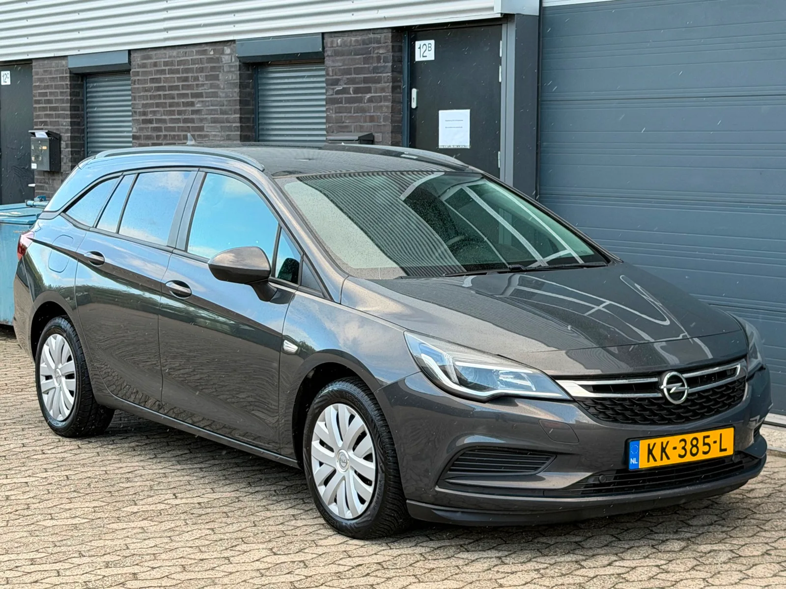 Opel Astra (2016) — foto 1