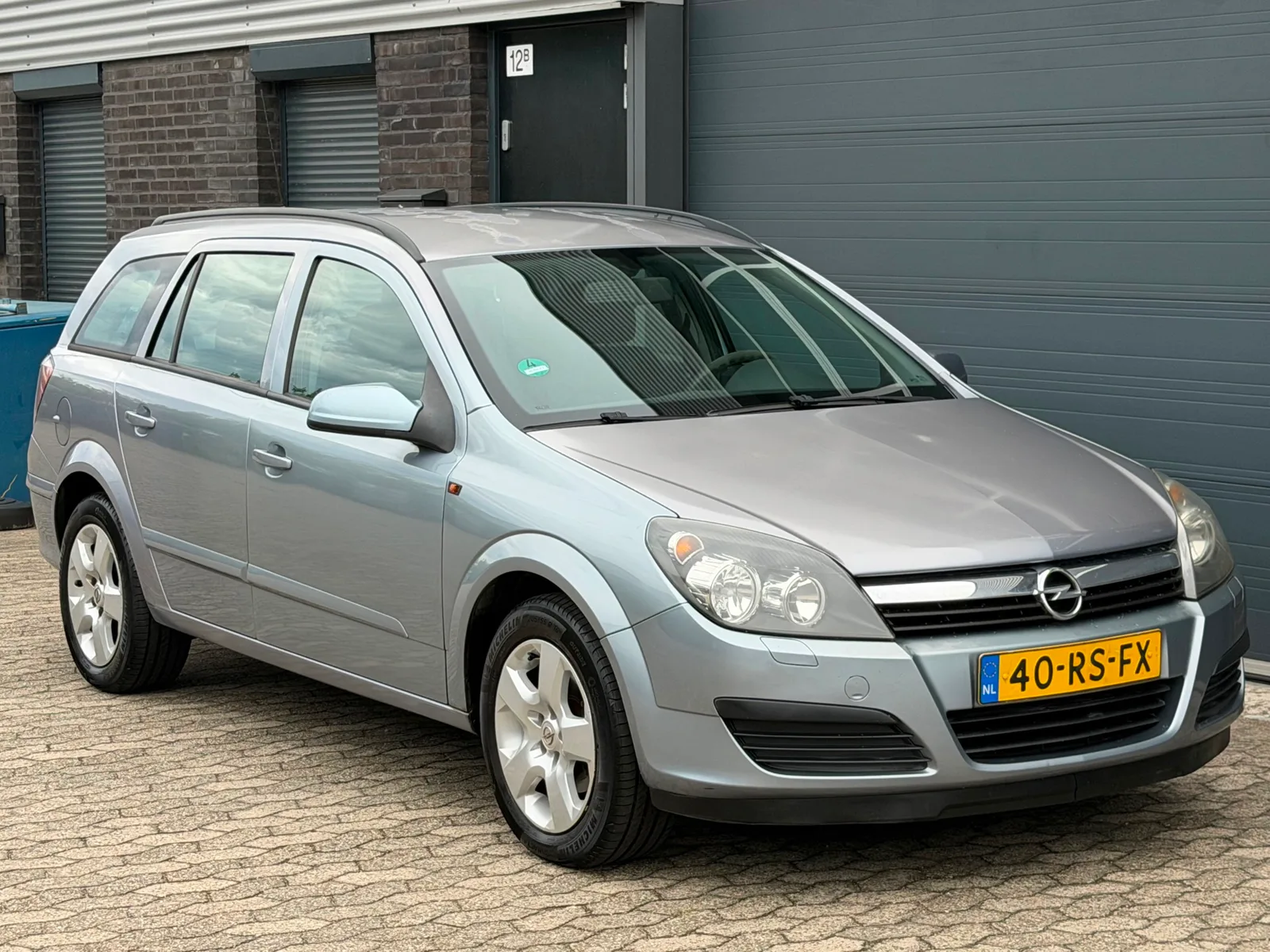 Opel Astra (2005) — foto 1