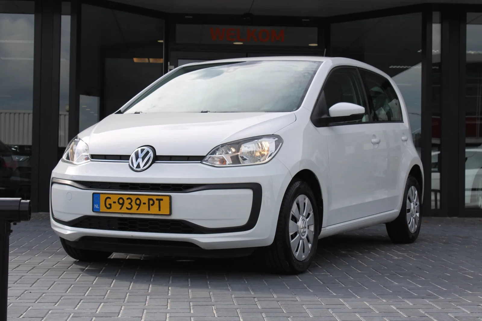 Volkswagen Up! (2019) — foto 1