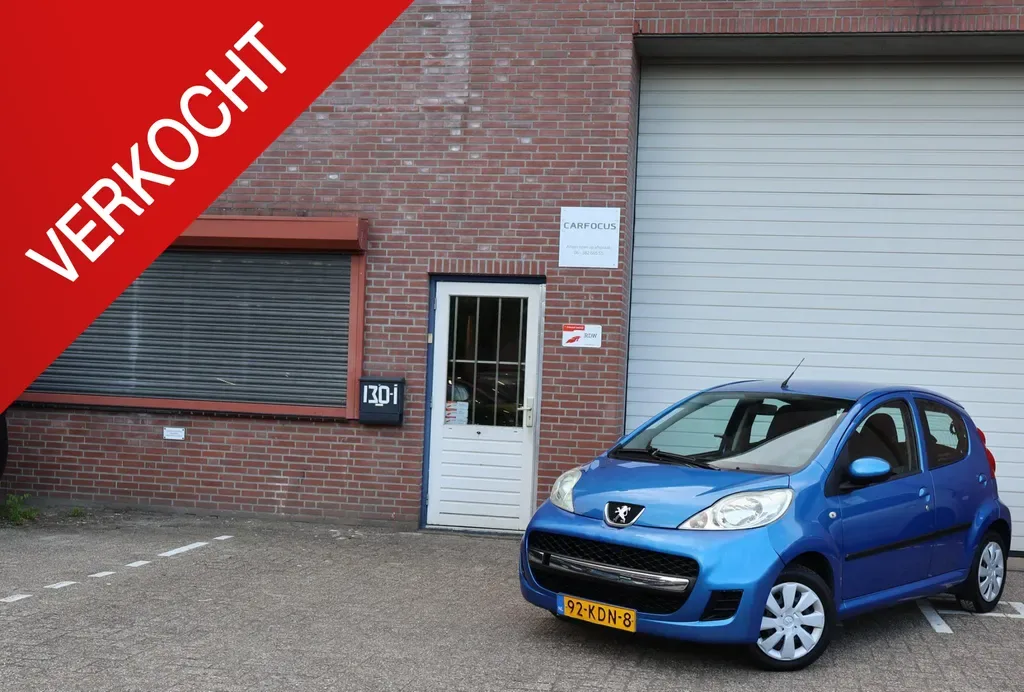 Peugeot 107 (2009) — foto 1