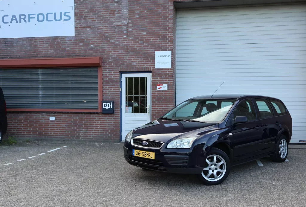 Ford Focus (2005) — foto 1