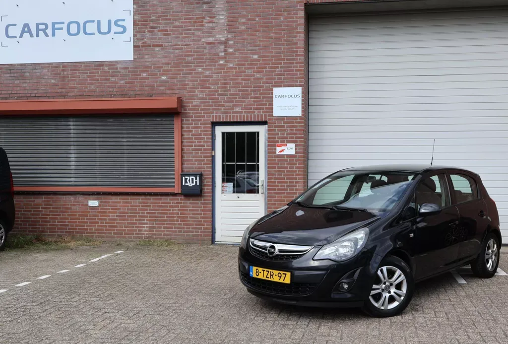 Opel Corsa (2014) — foto 1