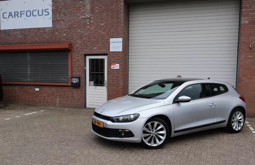 Volkswagen Scirocco (2011) — foto 1