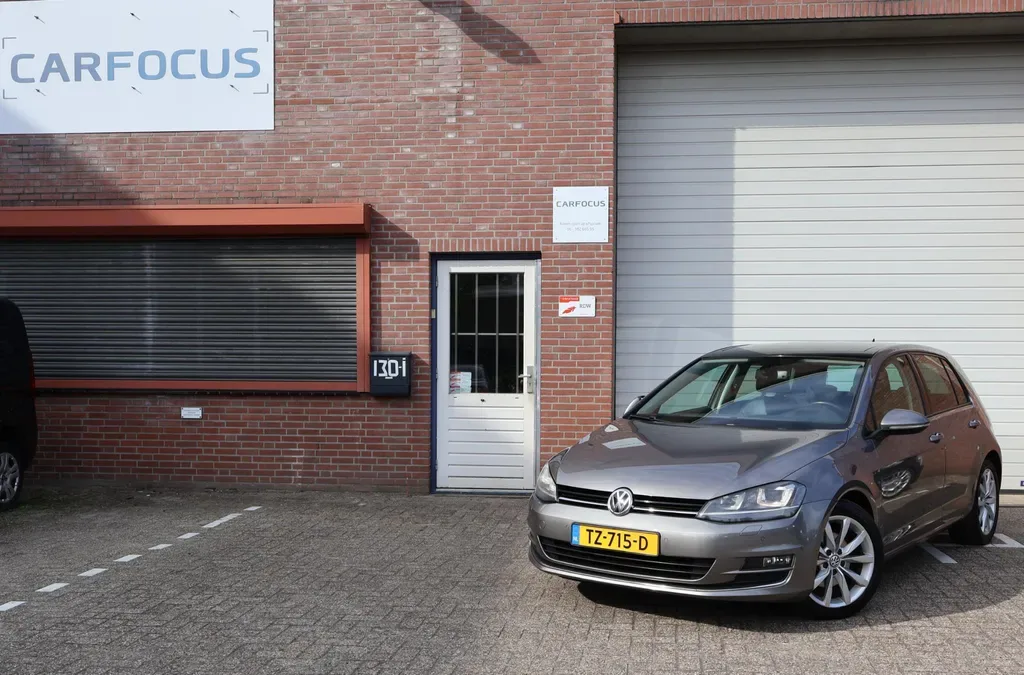 Volkswagen Golf (2015) — foto 1