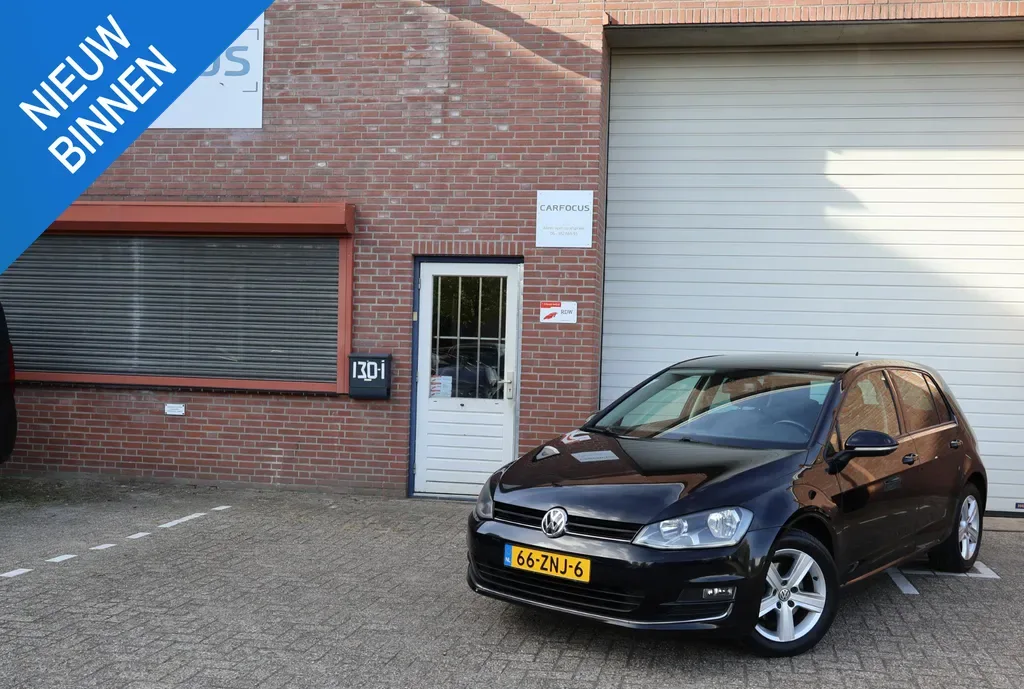 Volkswagen Golf (2013) — foto 1
